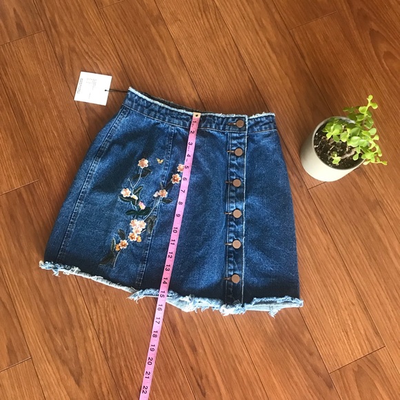 Missguided Embroidered Aline Boho Denim Skirt S - Picture 6 of 7